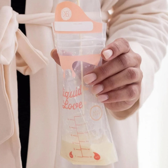 Kindred Bravely Breast Milk Storage Bags BPA Free Pre-Sterilized 6 OZ 100 Count - Picture 7 of 9